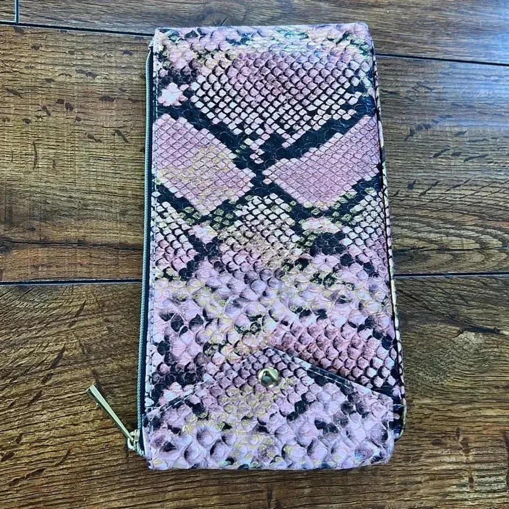 Estée Lauder pouch​